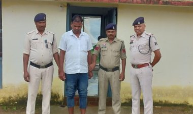 गुंडागर्दी करनी पड़ी महंगी, पुलिस ने गिरफ्तार कर भेजा जेल, मामला , चौकी कोल्हेंनझरिया क्षेत्रांतर्गत ग्राम ज़ोरंडाझरिया का, आरोपी सुनील यादव, खेत में हल जोतने के नाम पर प्रार्थी से विवाद कर, काट दी दांत से प्रार्थी के पिताजी की, हाथ की उंगली, आरोपी के विरुद्ध चौकी कोल्हेनझरिया में बी एन एस की धारा 296,351(2) ,115(2),117(3)के तहत अपराध पंजीबद्ध