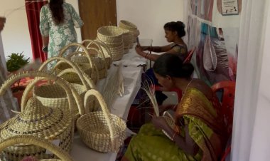 स्व सहायता समूह से जुड़कर कांसाबेल की महिलाओं ने स्वरोजगार की राह अपनाई