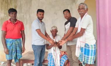 भारतीय जनता पार्टी जिला जशपुर के निर्देशानुसार आज गुरु पूर्णिमा के अवसर पर भाजपा मंडल लुड़ेग-तमता के ग्राम पंचायत बालाझर में निवासरत वरिष्ठ सत्संग प्रमुख सम्माननीय श्री बेनुधर जी एवं समाजसेवी भगत राम यादव जी के निवास पहुंचकर उनको सम्मानित किया गया।