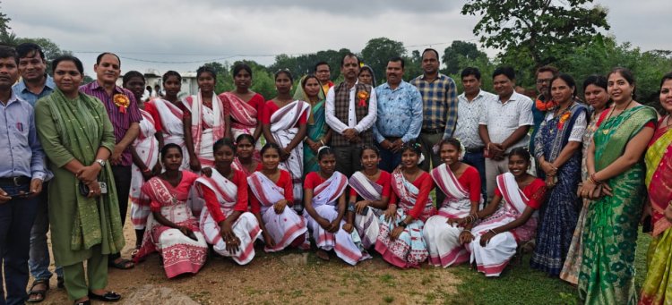 जिला पंचायत अध्यक्ष सालिक साय की गरिमामयी उपस्थिति में शासकीय उच्चतर माध्यमिक विद्यालय शेखरपुर में शाला प्रवेश उत्सव संपन्न