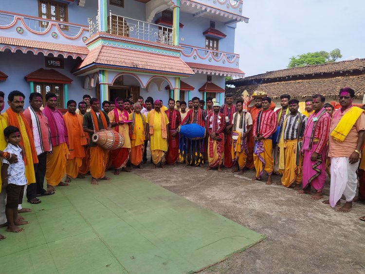 महाकुल समाज द्वारा यहां तीन पीढ़ियों से जारी है ये परंपरा, श्री कृष्ण जन्माष्टमी महोत्सव में दिखी श्रद्धा और उत्साह,नगर भ्रमण में गूंजे भजन-कीर्तन...