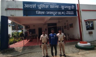 ऑपरेशन मुस्कान: जशपुर पुलिस ने दो बच्चियों को ढूंढ, दो परिवारों के चेहरे पर लौटाई खुशियां