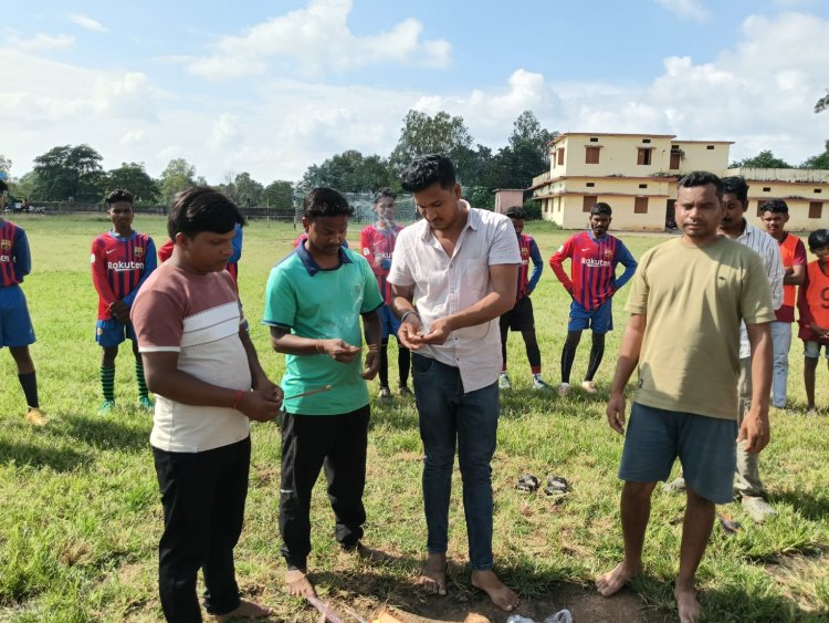 तमता में तीन दिवसीय फुटबॉल टूर्नामेंट का शुभारंभ किया गया