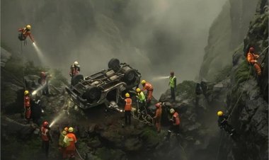 बड़ा सड़क हादसाः 400 फीट गहरी खाई में गिरी कार, 6 की दर्दनाक मौत...पिकनिक मनाने निकले थे सभी