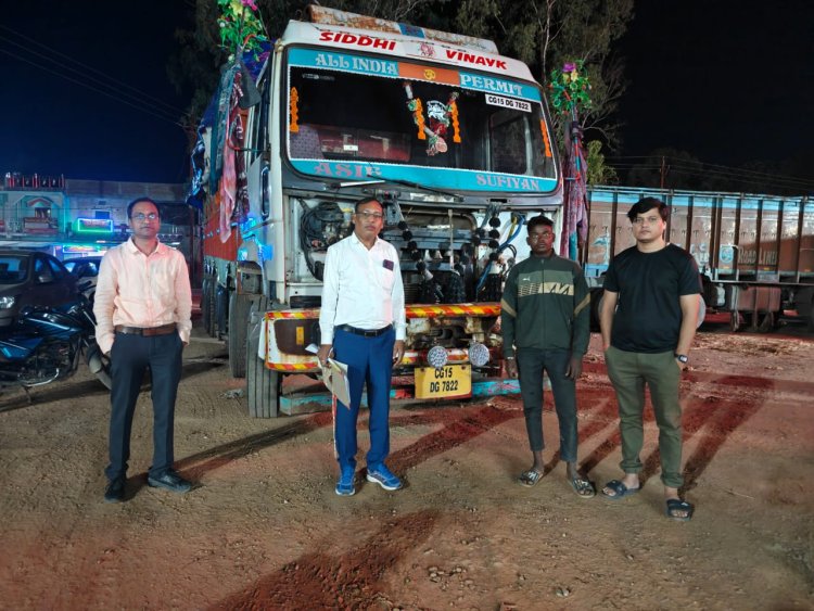 पत्थलगांव के उड़नदस्ता टीम ने 200 क्विंटल अवैध धान किया जप्त 