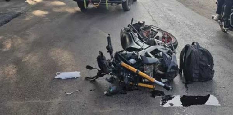 दर्दनाक हादसा : तेज रफ्तार ट्रक की टक्कर से दाे एमबीबीएस विद्यार्थियों की हुई माैत