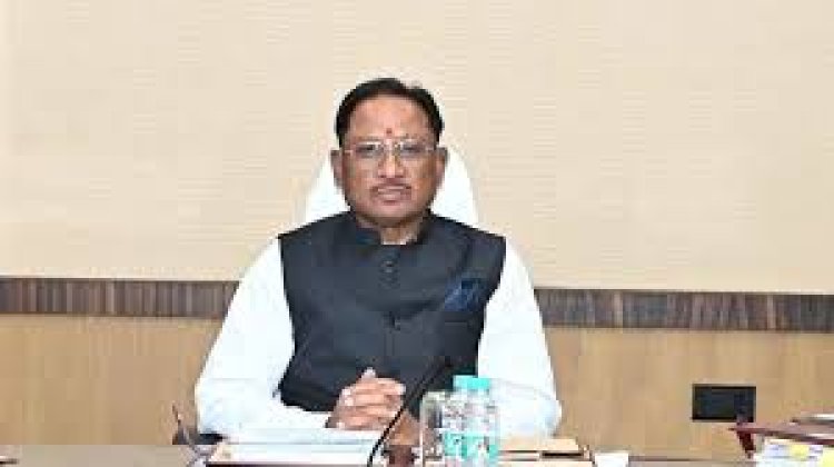 बस्तर में शांति और विकास की नई दिशा : 65 लाख के इनामी 10 माओवादी आत्मसमर्पण कर मुख्यधारा में लौटे