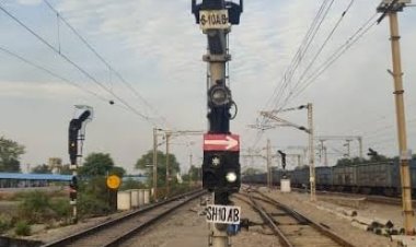 दक्षिण पूर्व मध्य रेलवे (दपूमरे) के रायपुर मंडल ने निपनिया–भाटापारा ट्रिपल लाइन सेक्शन पर 15 किमी नई ऑटोमैटिक सिग्नलिंग सिस्टम को सफलतापूर्वक कमीशन कर दिया