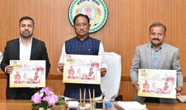 मुख्यमंत्री साय ने छत्तीसगढ़ विद्युत मंडल की ऊर्जावान छत्तीसगढ़ कॉफी टेबल बुक का किया विमोचन