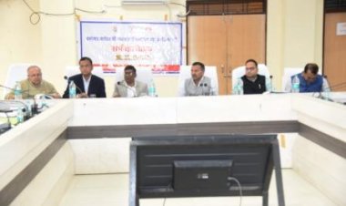 स्वास्थ्य योजनाओं का प्रभावी क्रियान्वयन सुनिश्चित करें : कलेक्टर