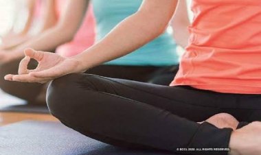 Health:सुबह उठने के बाद करें ये योगासन, दिनभर बनी रहेगी शरीर में एनर्जी