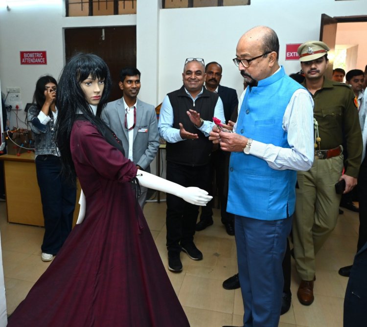 नवाचार केवल प्रयोगशालाओं और कक्षाओं तक सीमित नहीं रहना चाहिए, इसे समाज से जोडऩा होगा - डेका