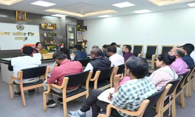 छत पर मोबाइल टावर और होर्डिंग पर अब लगेगा टैक्स, महापौर के निर्देश;बड़ी वसूली कार्रवाई होगी तेज