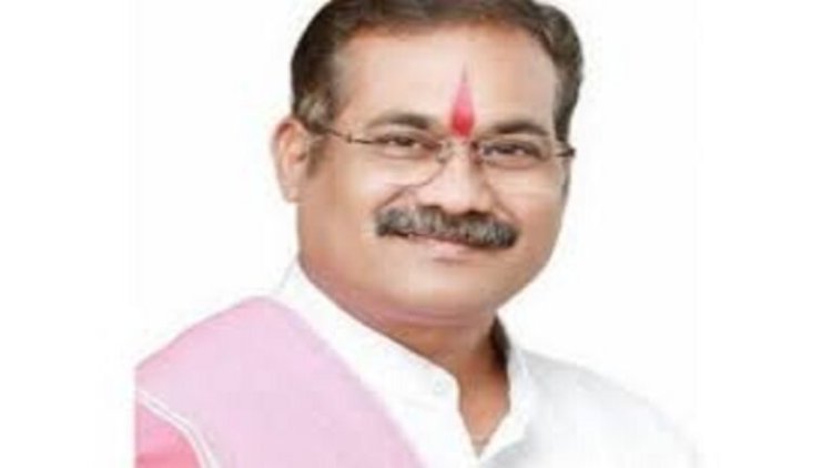 देवेंद्र नगर थाने में अमित बघेल ने किया सरेंडर