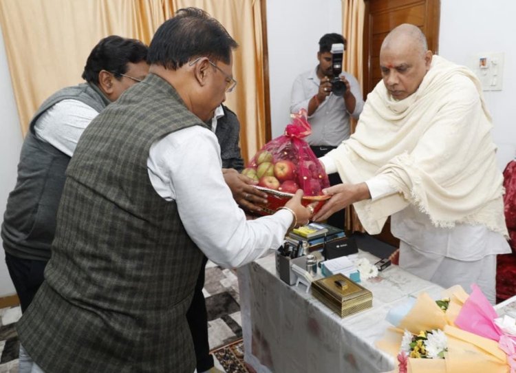 मुख्यमंत्री साय ने अघोर गुरुपीठ में की पूजा-अर्चना, प्रदेश की सुख-समृद्धि के लिए की प्रार्थना