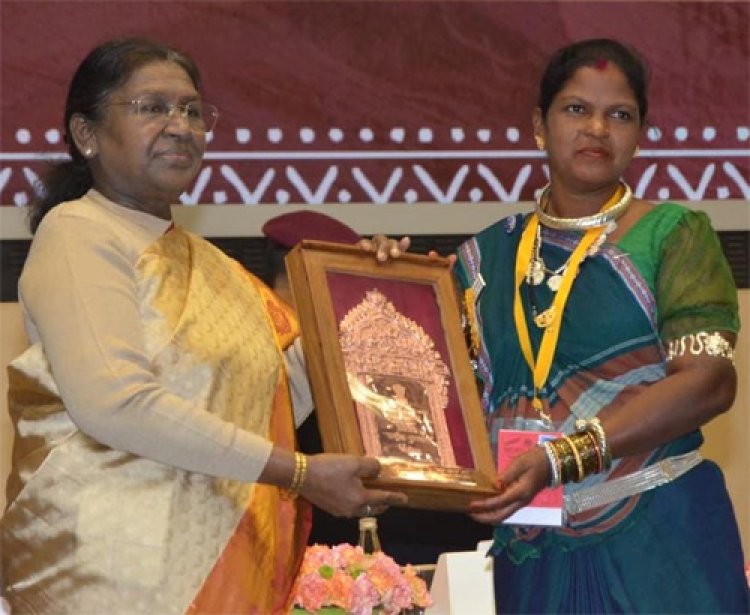 हीराबाई झरेका बघेल राष्ट्रीय हस्तशिल्प पुरस्कार से सम्मानित