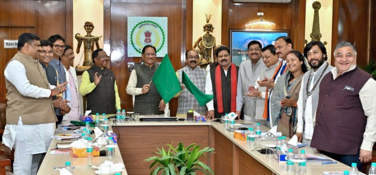 मुख्यमंत्री ग्रामीण बस योजना का दूसरा चरण शुरू, 180 नए गांव जुड़े बस सुविधा से