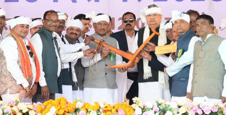 जनजातीय गौरव की स्वर्णिम विरासत, मुख्यमंत्री साय ने किया गैंदसिंह नायक की प्रतिमा का अनावरण