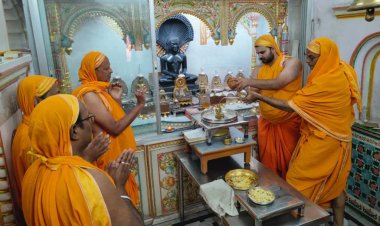 आदिनाथ दिगंबर जैन बड़ा मंदिर में भक्ति भाव से मनाया गया नववर्ष का प्रथम दिन