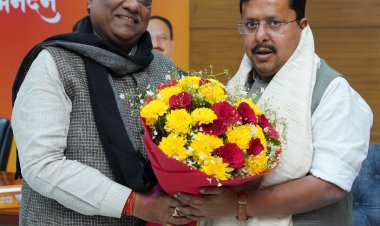 भाजपा राष्ट्रीय कार्यकारी अध्यक्ष नबीन से भेंट कर चंदेल ने दी शुभकामनाएँ