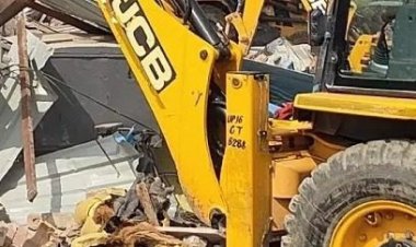 बीजापुर में अवैध अतिक्रमण पर बवाल, नोटिस के बाद भी ठेकेदार का काम जारी…