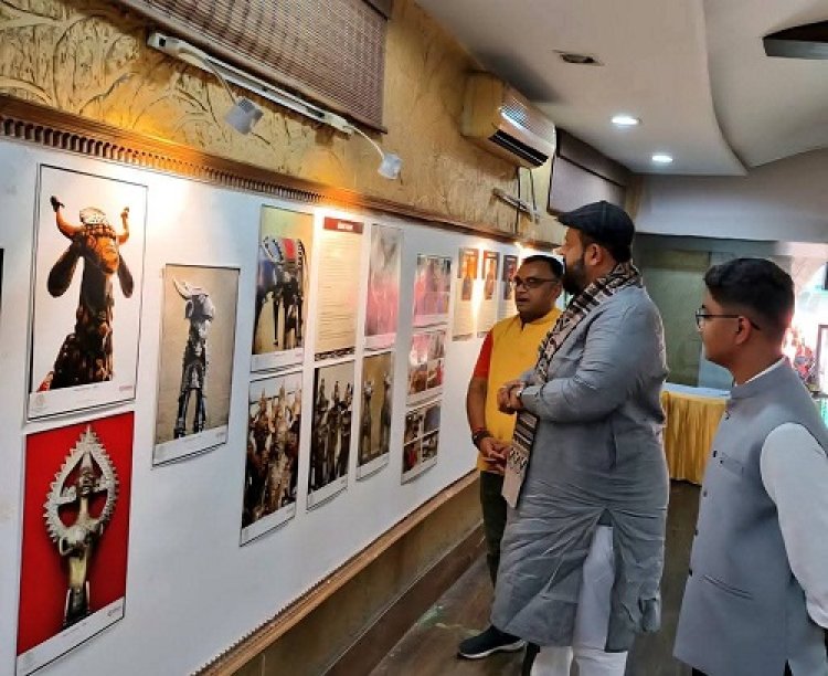 छत्तीसगढ़ की लोक नृत्य एवं लोक कला पर आधारित फोटो प्रदर्शनी का सफल समापन हुआ