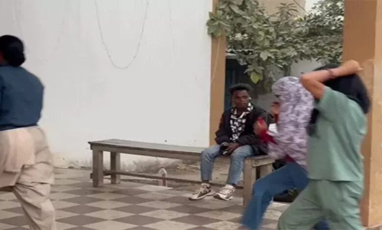 मकान में सेक्स रैकेट, 5 लड़कियां और 3 लड़के पकड़ाए: संदिग्ध हालत में मिले, मोहल्लेवालों ने की थी शिकायत