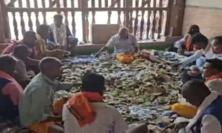 मां दंतेश्वरी मंदिर की दान पेटी खुली: 19.44 लाख नकद निकले, एक भक्त ने छुट्टी के लिए लगाई अर्जी