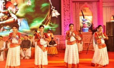 राजिम कुंभ कल्प में छत्तीसगढ़ी लोकसंस्कृति का उत्सव लोकमहक खल्लारी की प्रस्तुति पर थिरके दर्शक