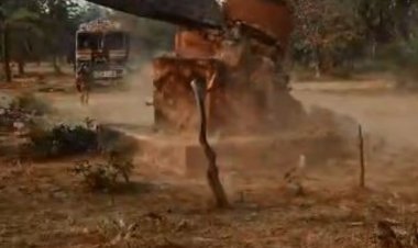 सुरक्षा बलों ने नक्सली स्मारक किया ध्वस्त