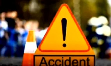 छत्तीसगढ़ के बलौदाबाजार में बुधवार को ट्रेलर और बाइक की टक्कर हो गई