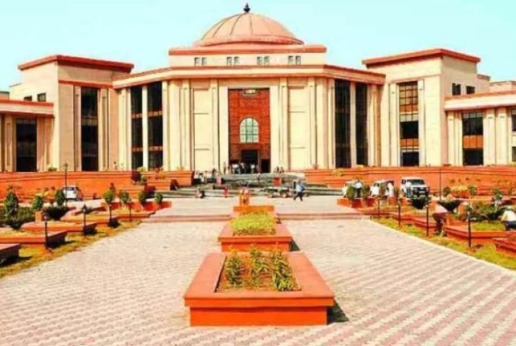 CG HIGH COURT: एंटी नक्सल ऑपरेशन में बहादुरी, फिर भी नहीं मिला प्रमोशन! हाईकोर्ट ने डीजीपी को दिया अल्टीमेटम